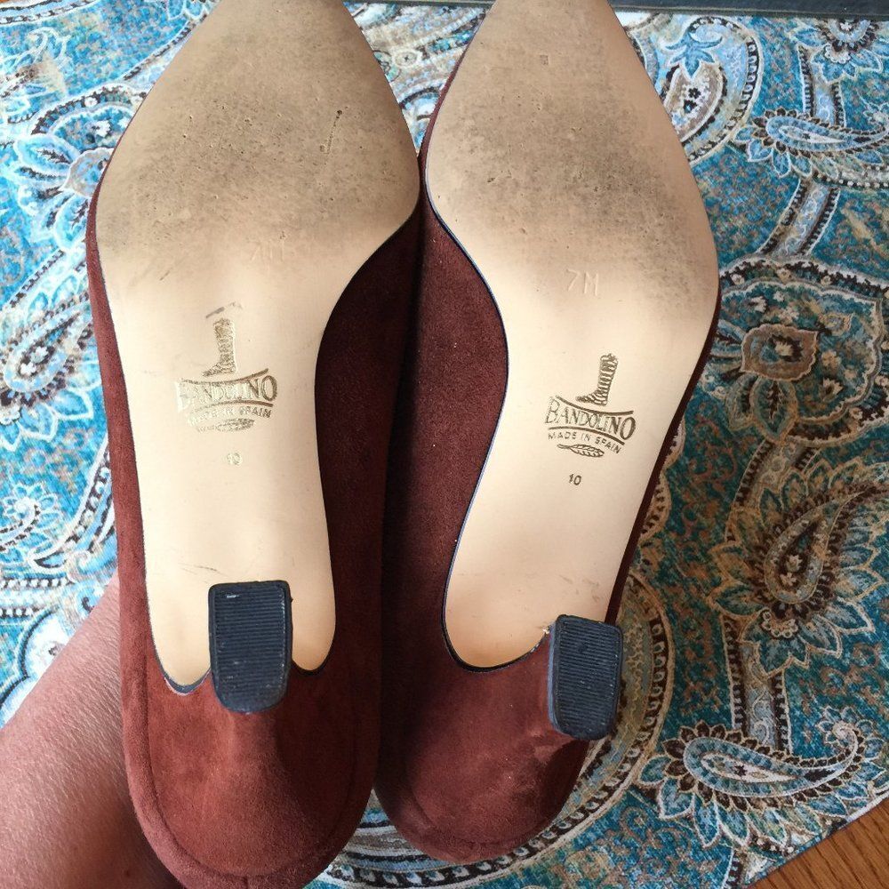 Bandolino Brown Suede Pump EUC 7 Vintage - Picture 4 of 7